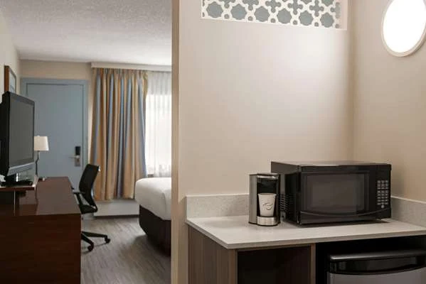 Hotel Renovation — photo 2