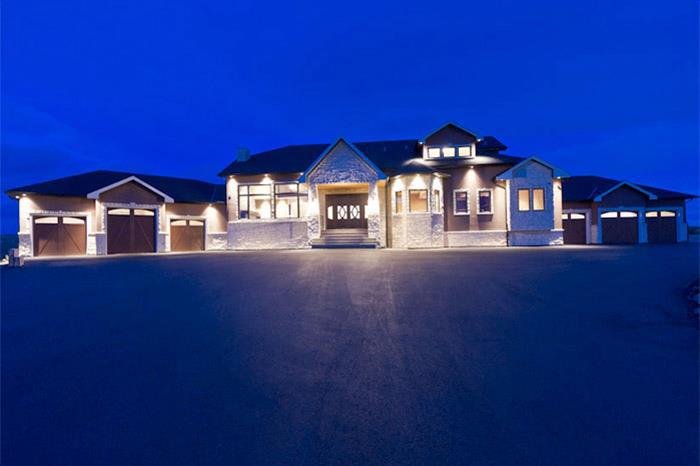 Bearspaw Custom Home — photo 6