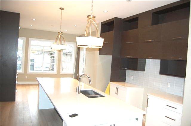 Renfrew Duplex — photo 6